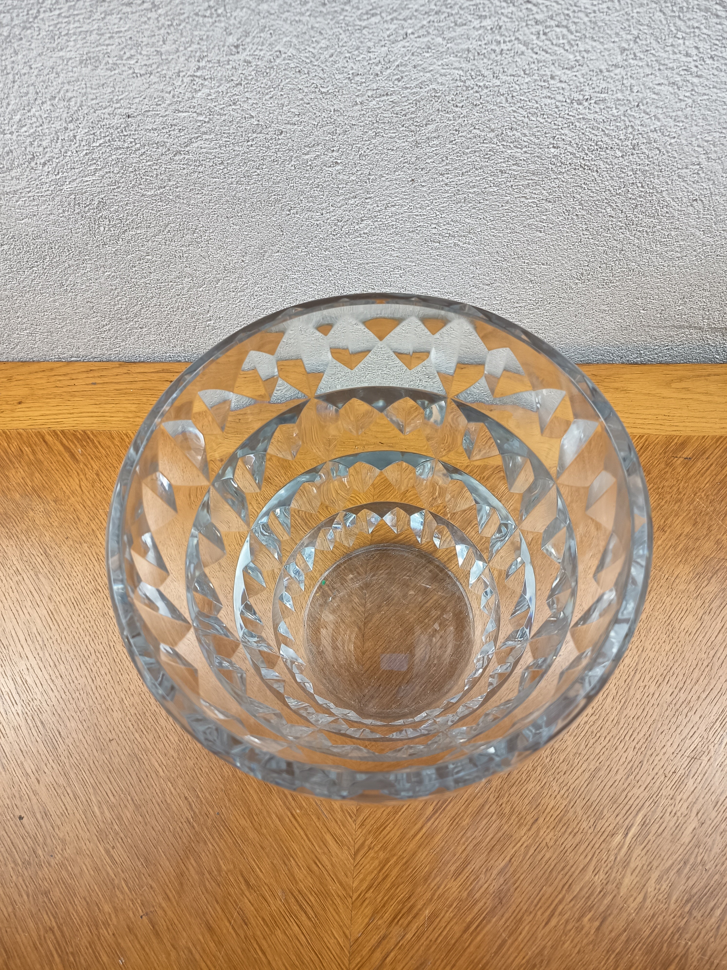 Baccarat grand vase taillé
