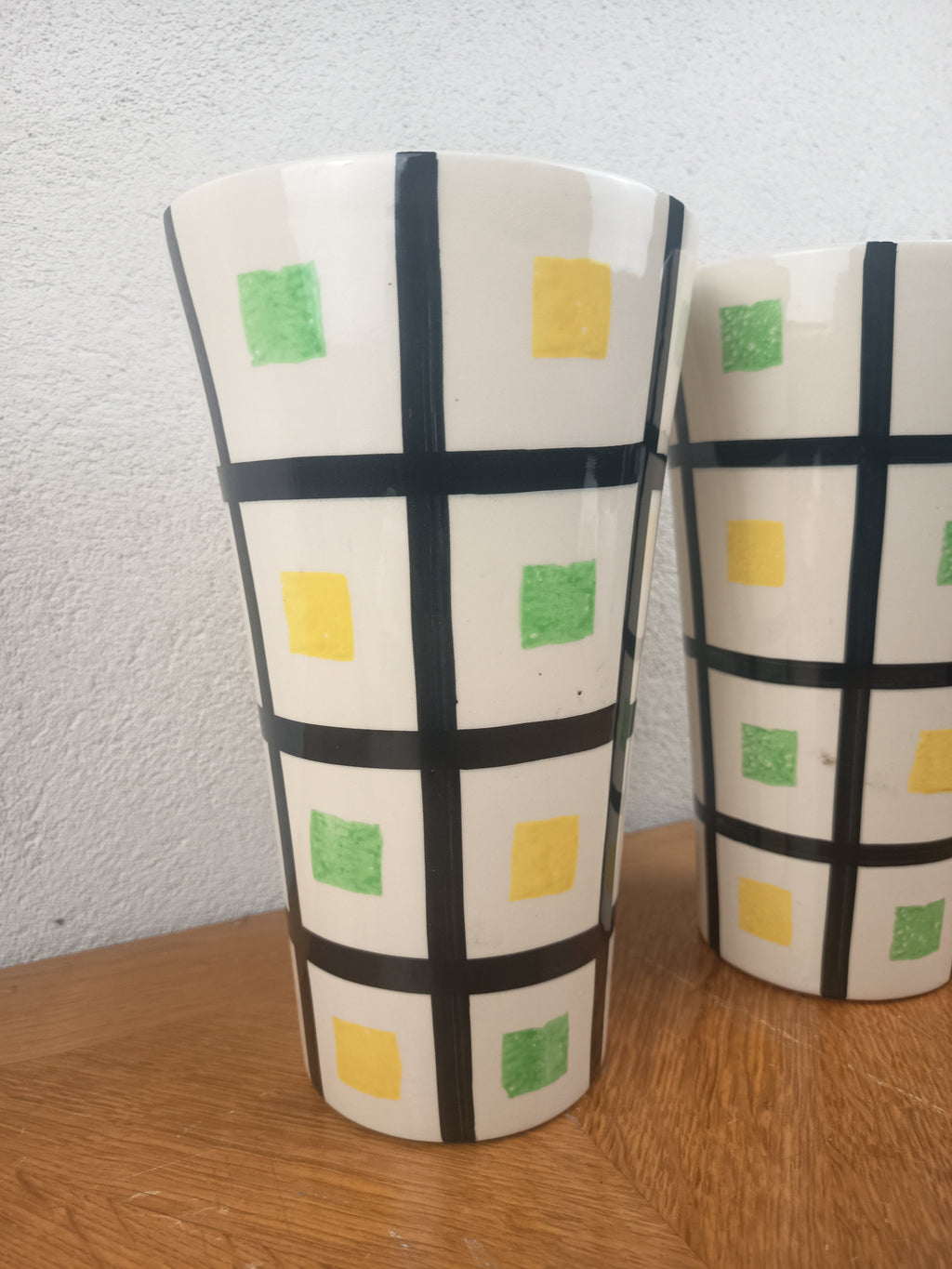 Paire de vases Saint-Clément – céramique mid-century graphique noir vert jaune