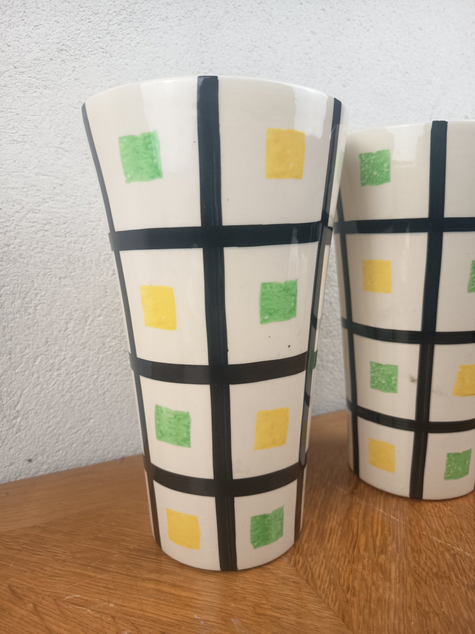 Paire de vases Saint-Clément – céramique mid-century graphique noir vert jaune