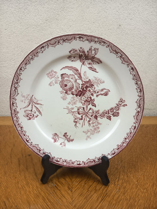 Assiette ancienne Sarreguemines modèle « Fontanges » en terre de fer – 24 cm