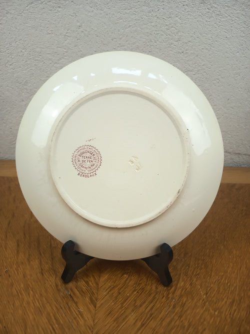 Assiette ancienne H. Boulenger & Cie modèle « Bordeaux » – Terre de fer décor rose – 24 cm
