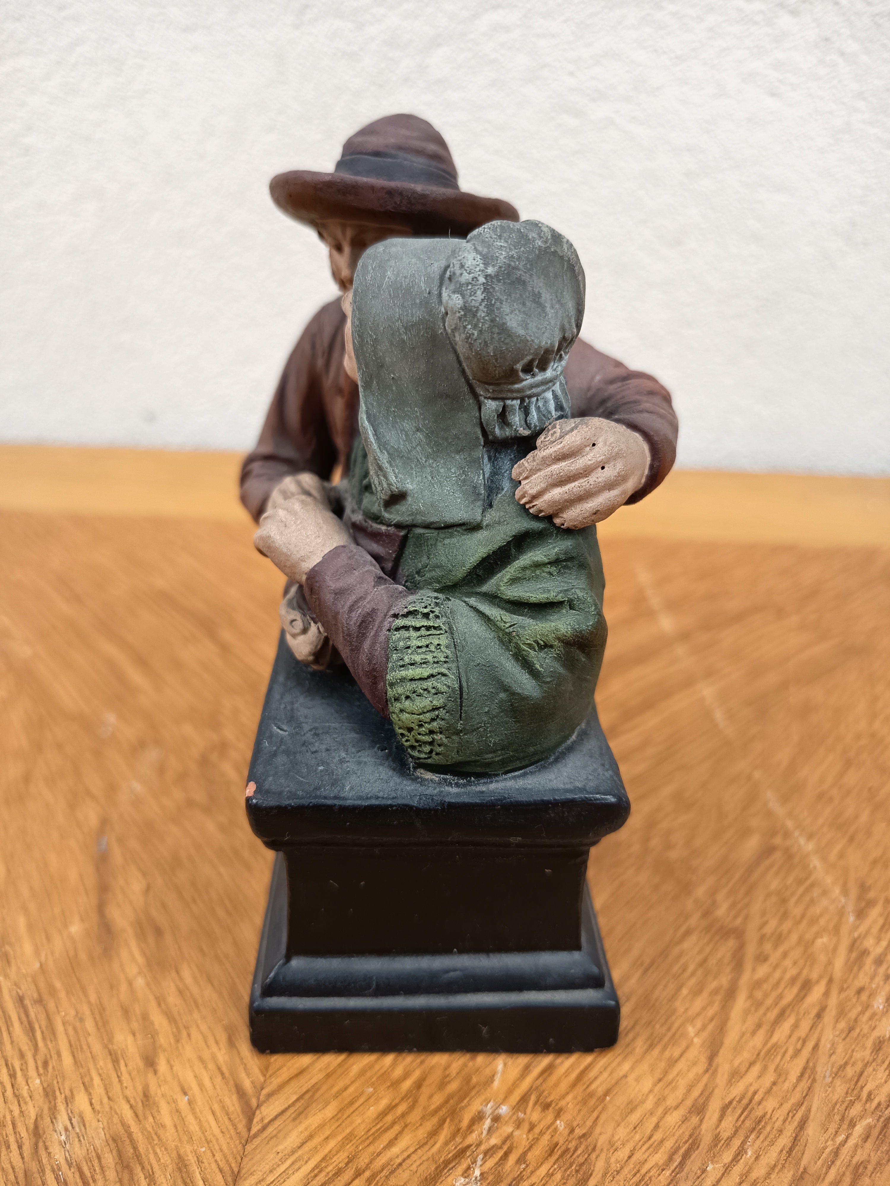 Statue en terre cuite polychrome – Joseph Le Guluche – “Y’a longtemps… Hein ?” – Alphonse Hanne L’Isle-Adam