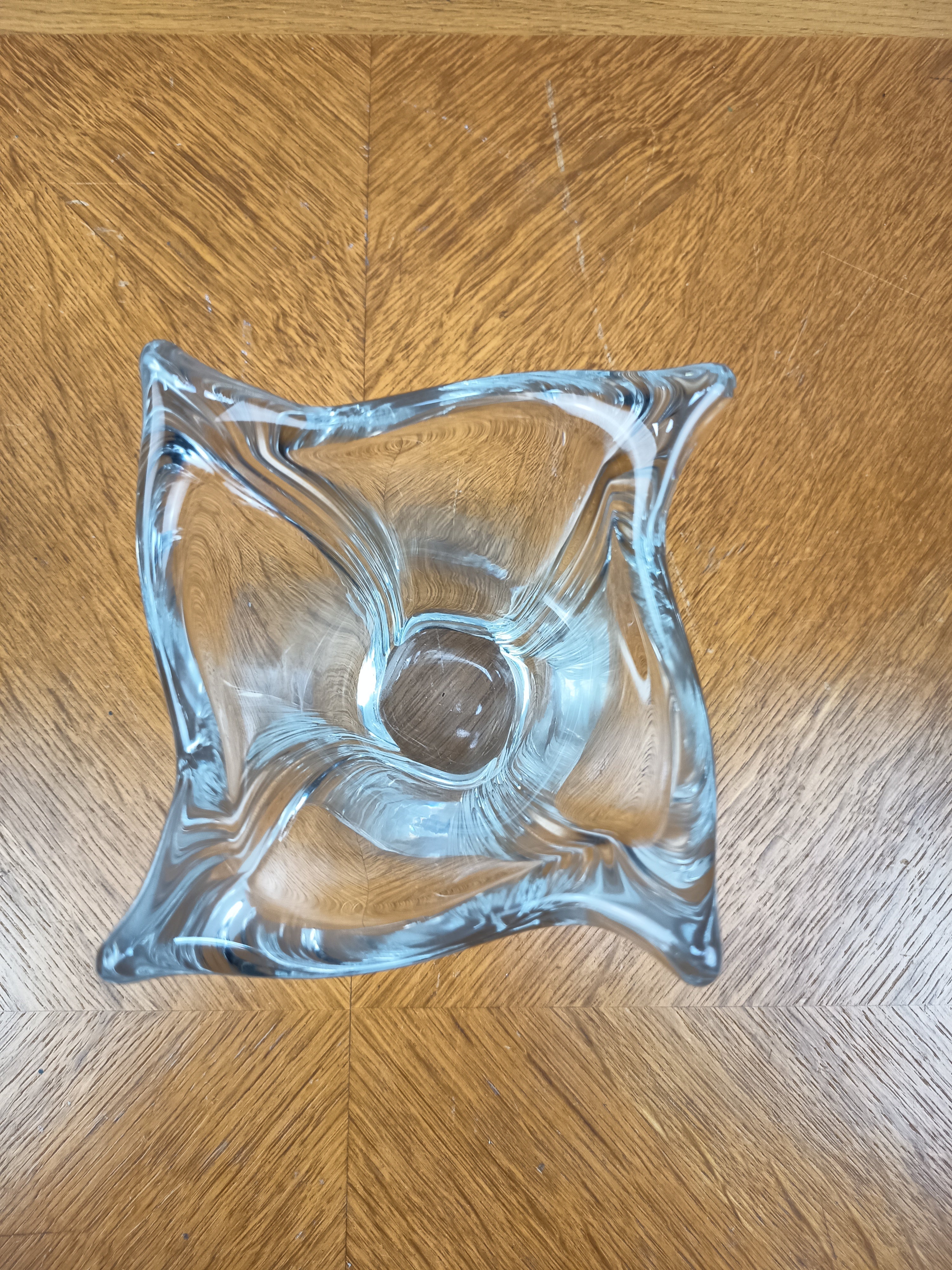 Vase en cristal signé Daum France – Design moderne – 14 cm