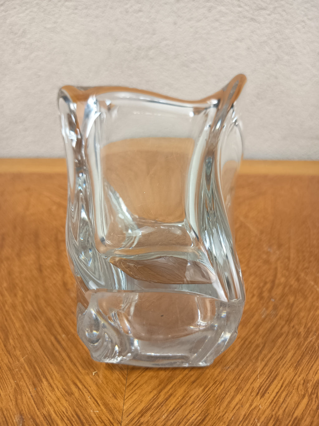 Vase en cristal signé Daum France – Design moderne – 14 cm