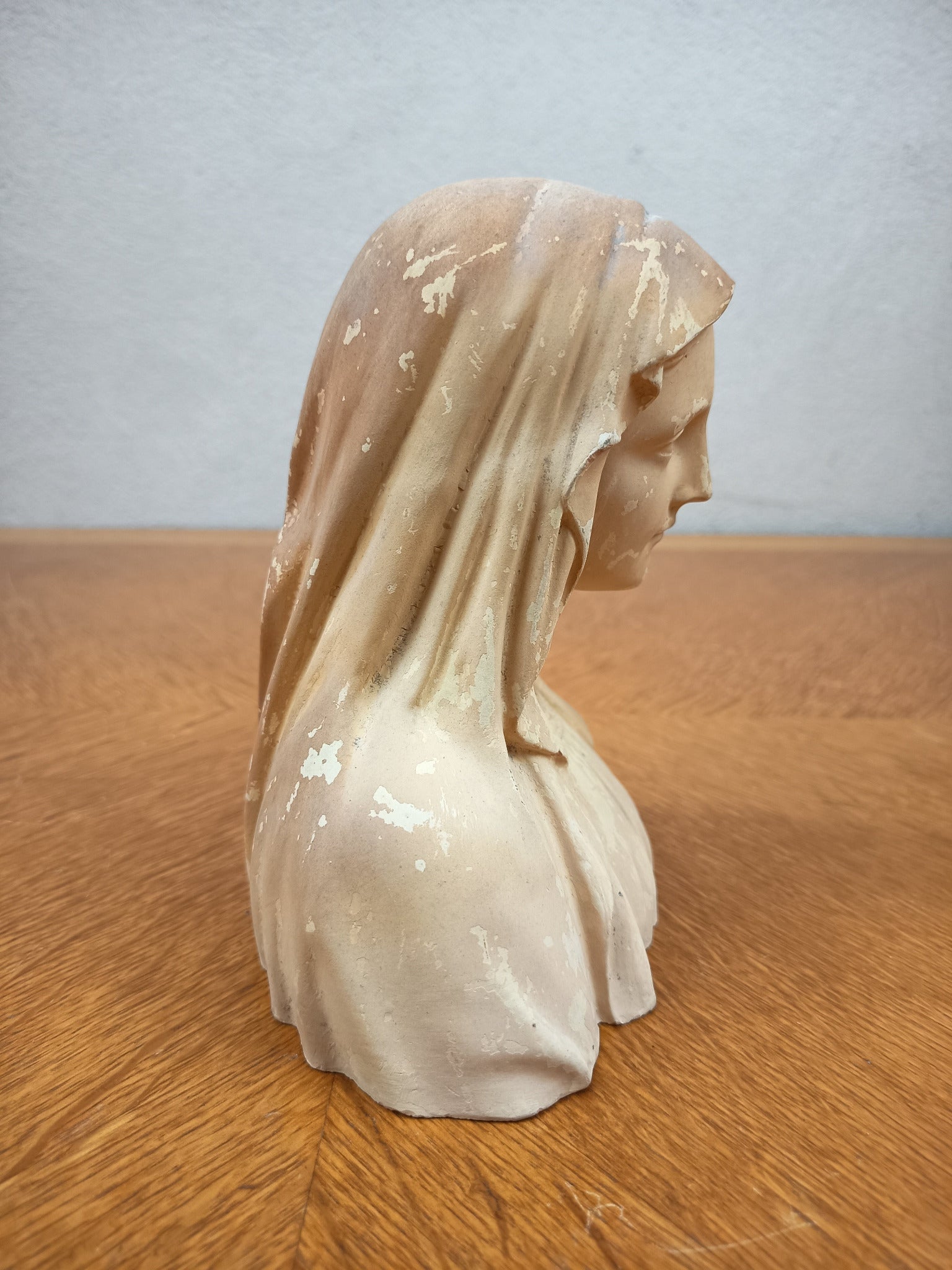 Ancien buste de la Vierge en terre cuite – Manufacture de Villenauxe-la-Grande