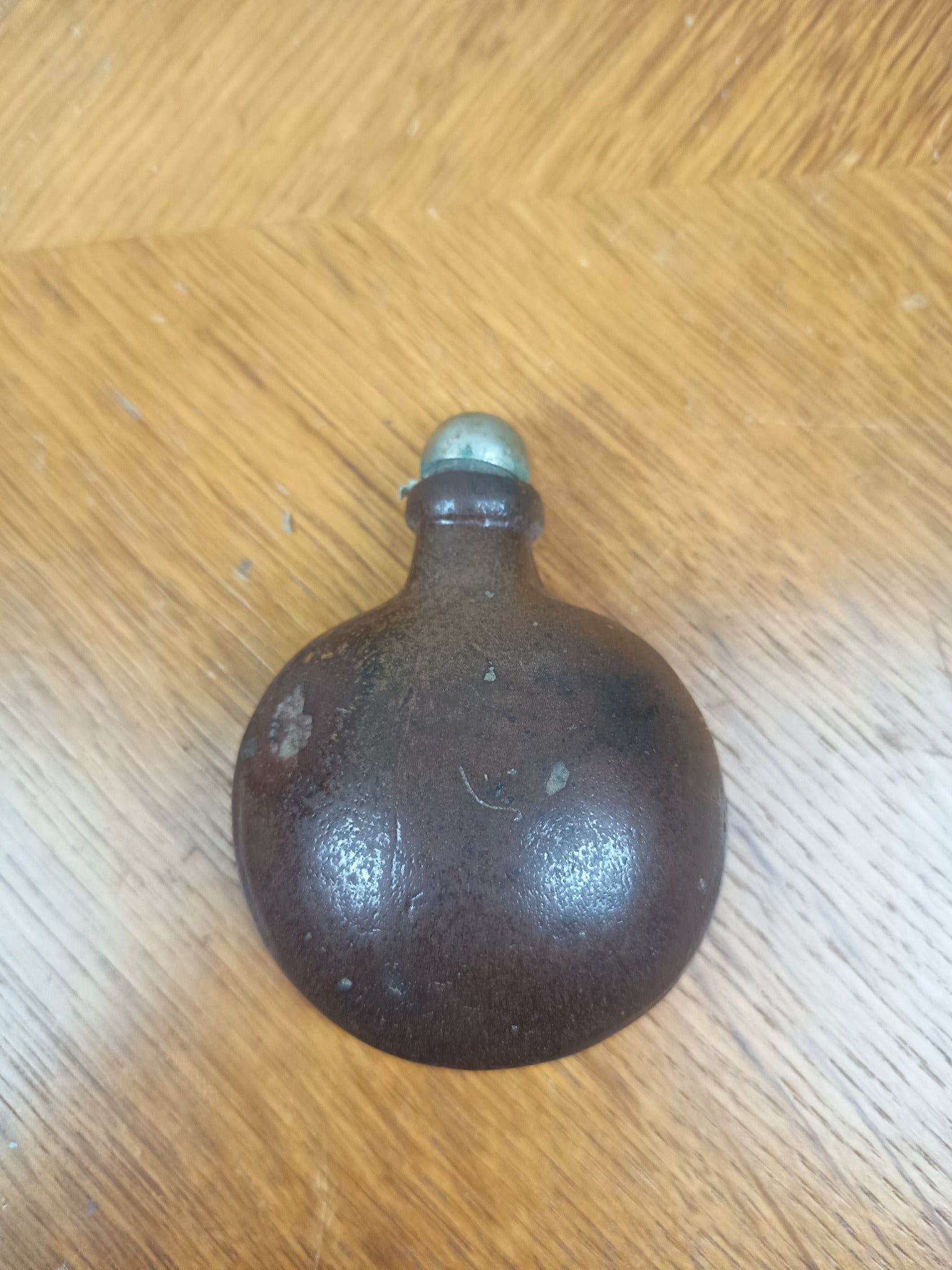 Ancienne secouette / pot à tabac en grès avec bouchon
