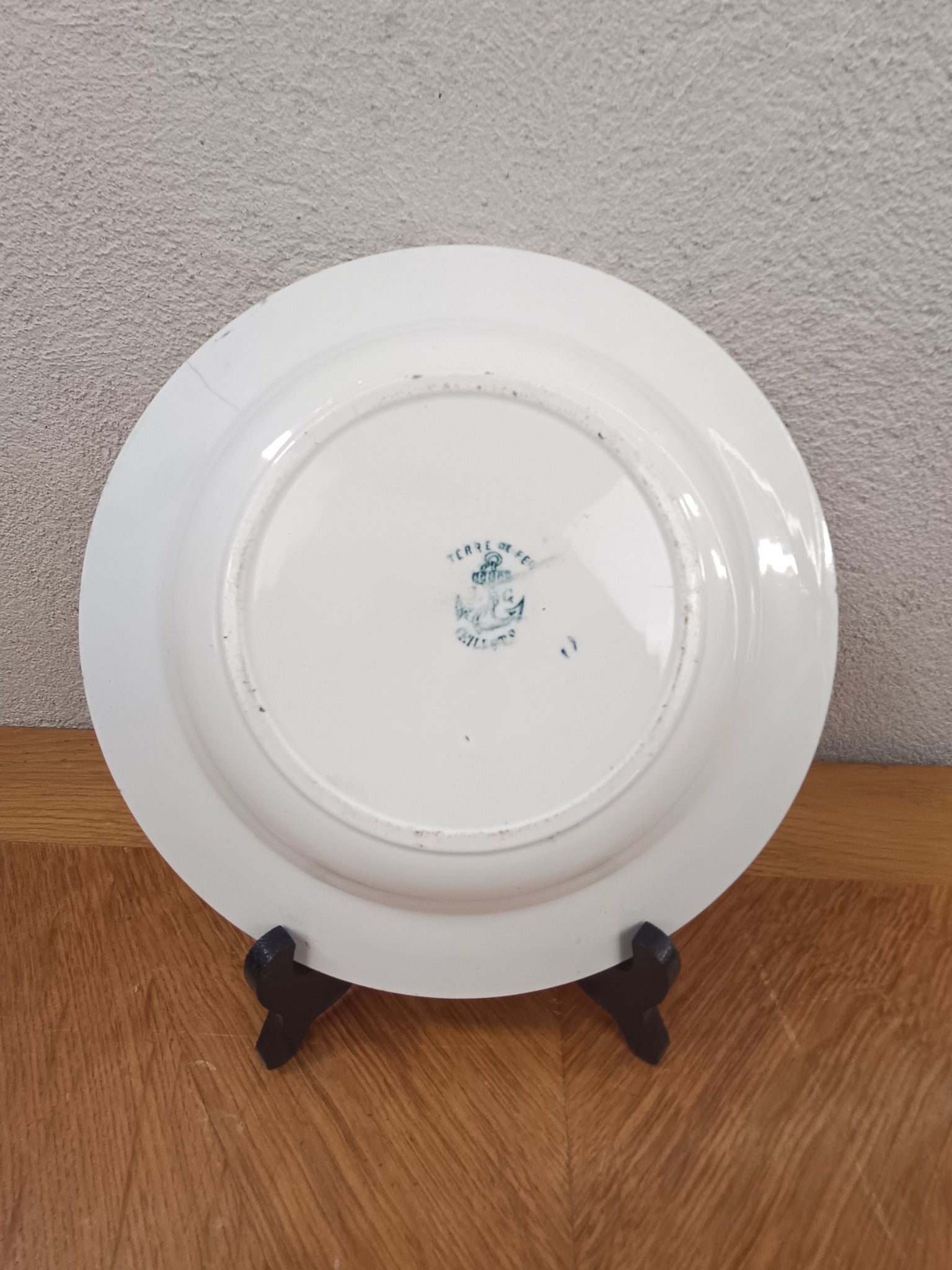 Assiette Creuse Terre de Fer Modèle Œillet – Manufacture LG