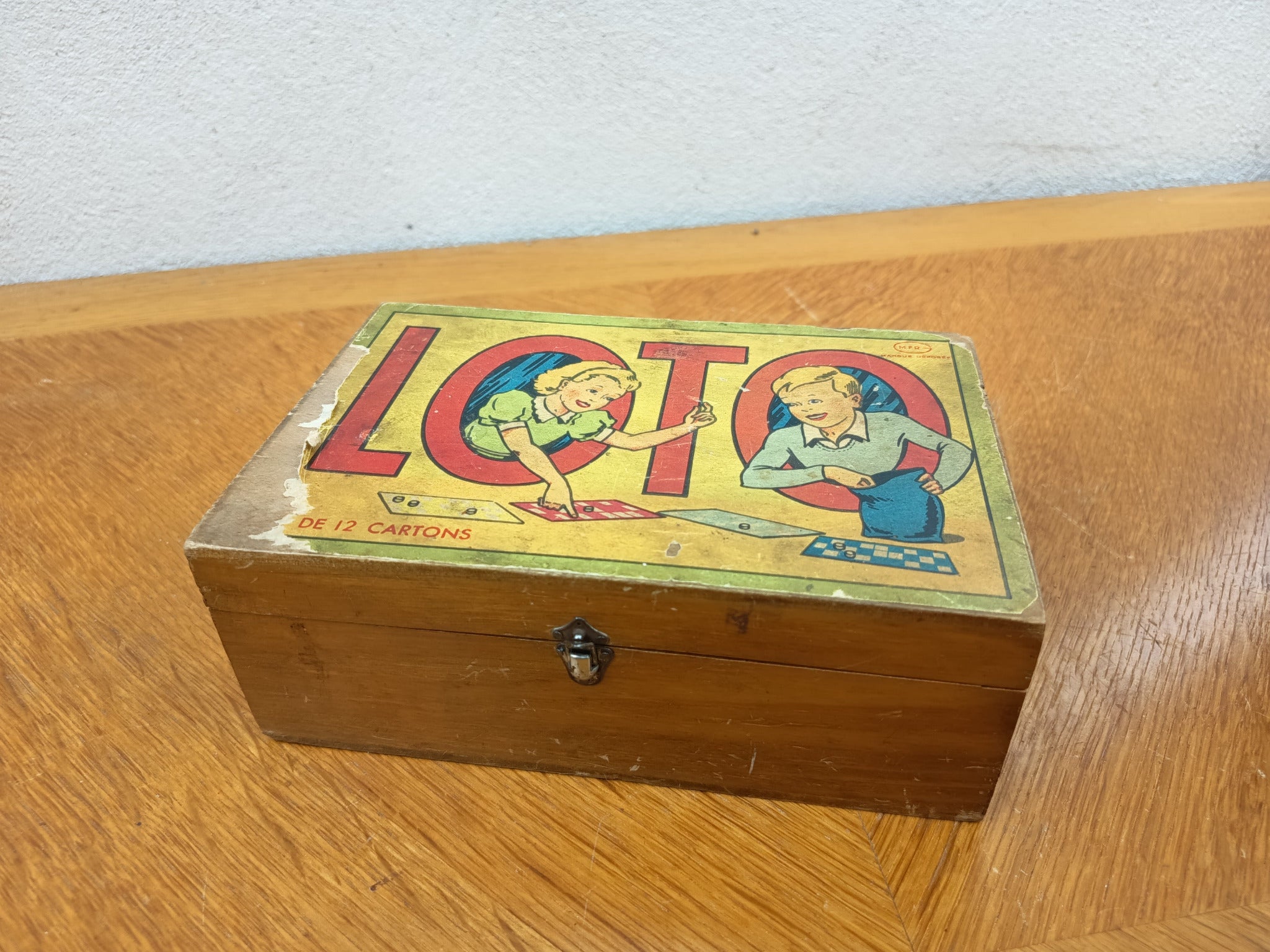 Ancienne Boîte de Jeu de Loto Vintage en Bois – Jeu de Société Ancien avec Cartes et Pions