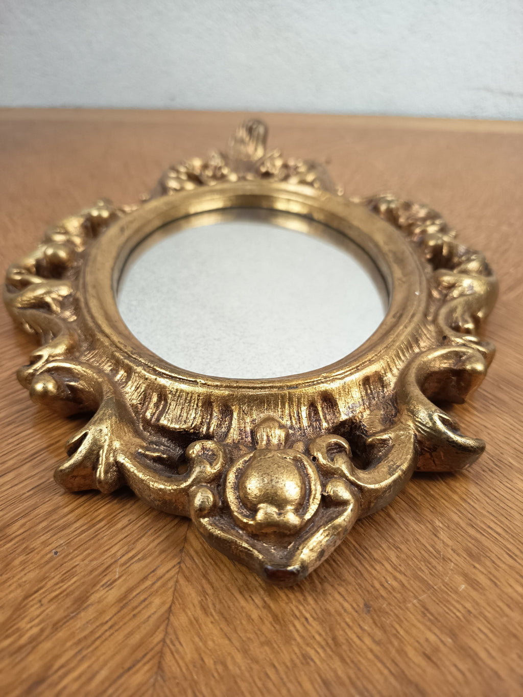 Miroir mural ancien doré en stuc – Style néoclassique – 34 cm