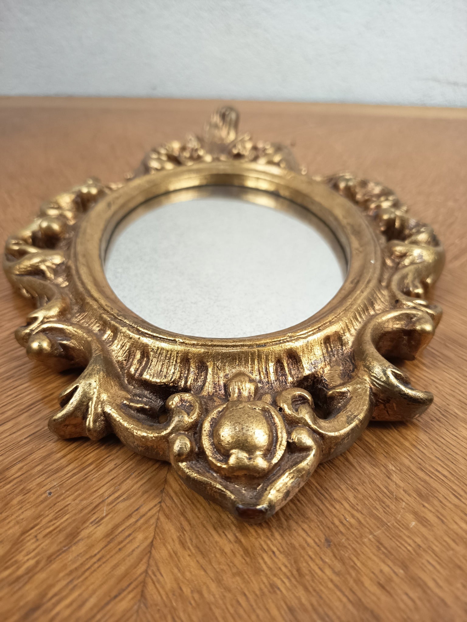 Miroir mural ancien doré en stuc – Style néoclassique – 34 cm