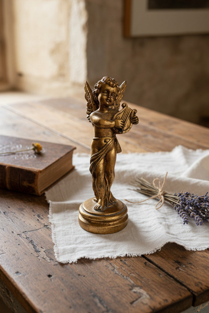 Angelot doré en résine – Statue décorative 19 cm