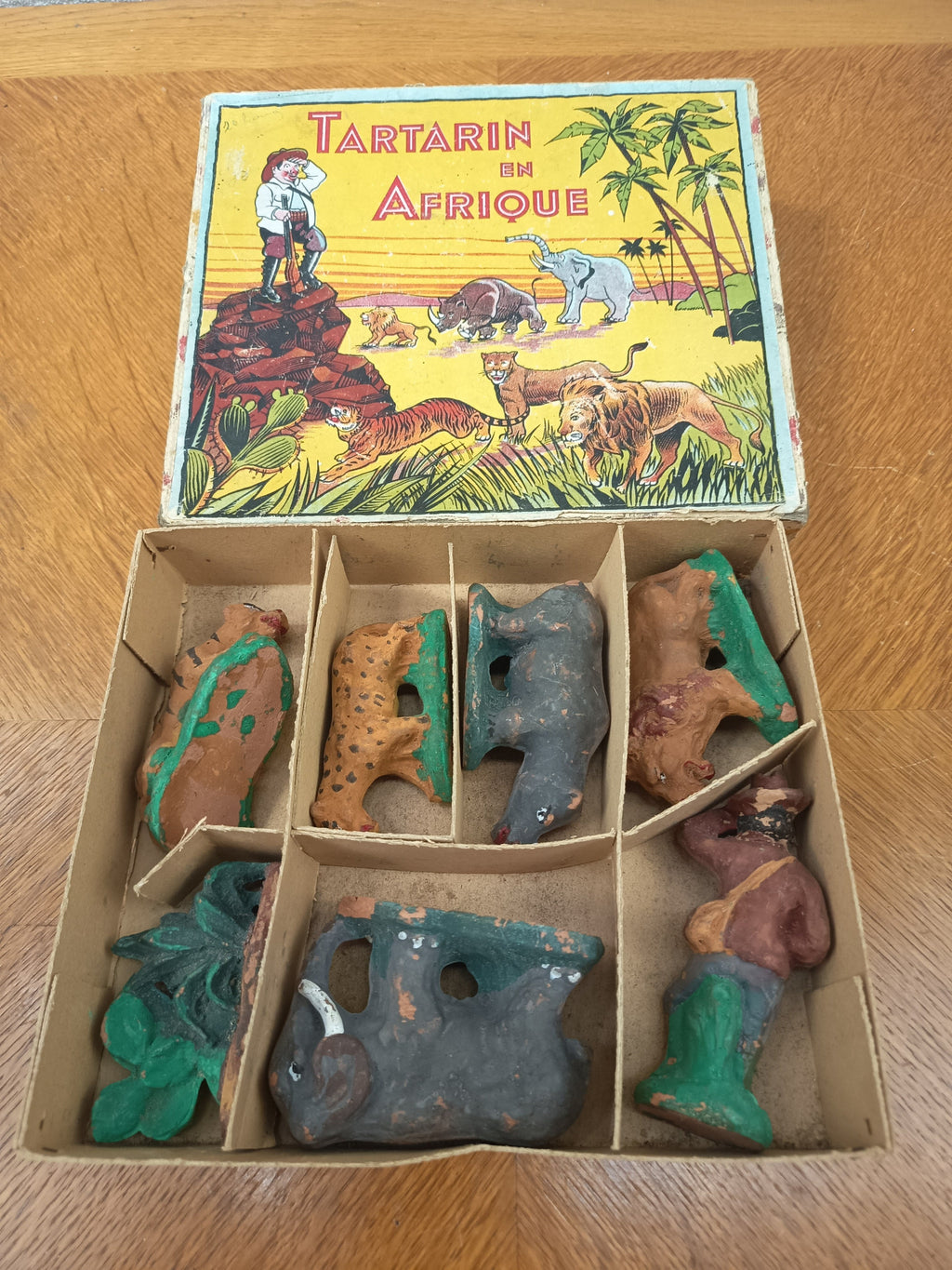 Jeu ancien Tartarin en Afrique – 7 figurines en terre cuite