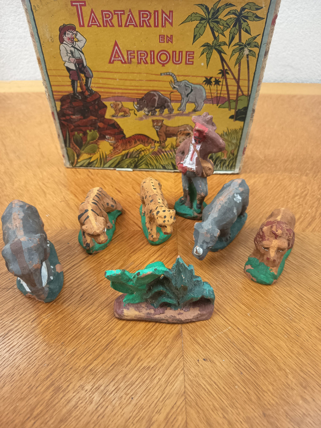 Jeu ancien Tartarin en Afrique – 7 figurines en terre cuite
