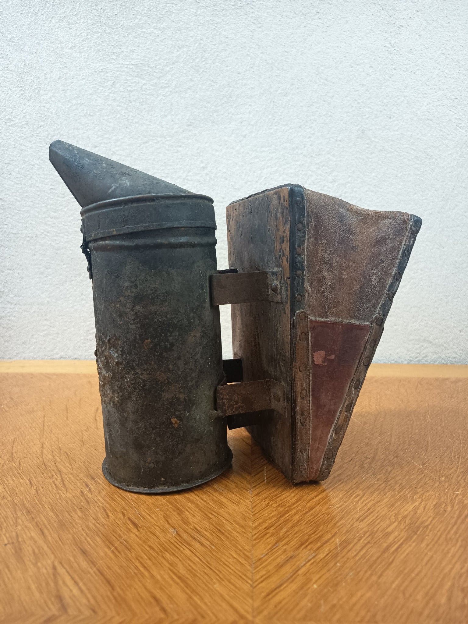 Enfumoir d’apiculteur ancien – Objet de métier 
