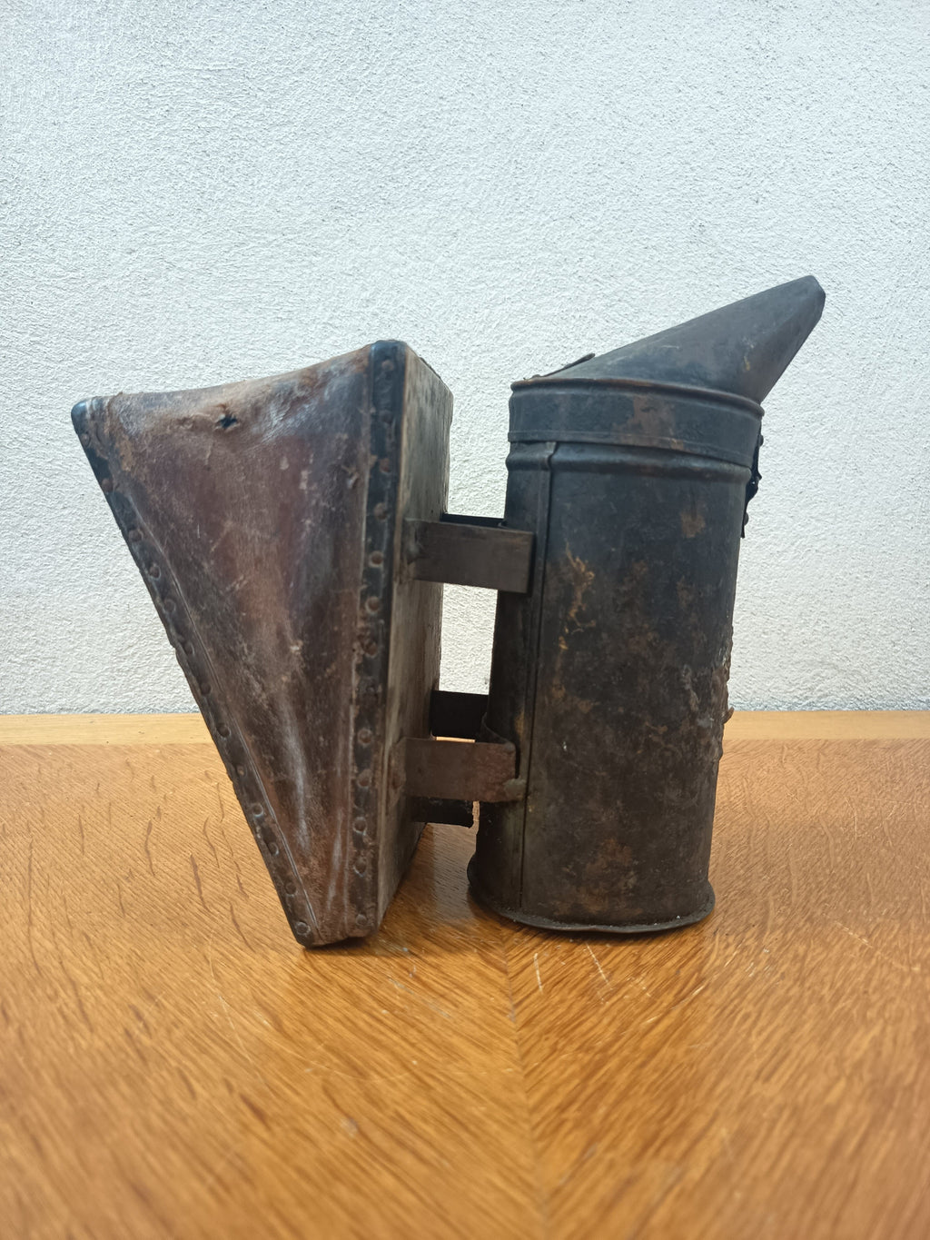 Enfumoir d’apiculteur ancien – Objet de métier 