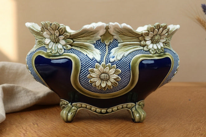 ardinière ancienne en barbotine De Bruyn Fives-Lille – Faïence décor floral – 31 cm