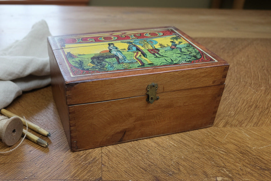Jeu de loto ancien en coffret bois – Jetons et cartes – Gravure fin XIXe