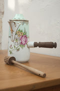 Chocolatière ancienne en porcelaine de Limoges – Manche et mousseur en bois