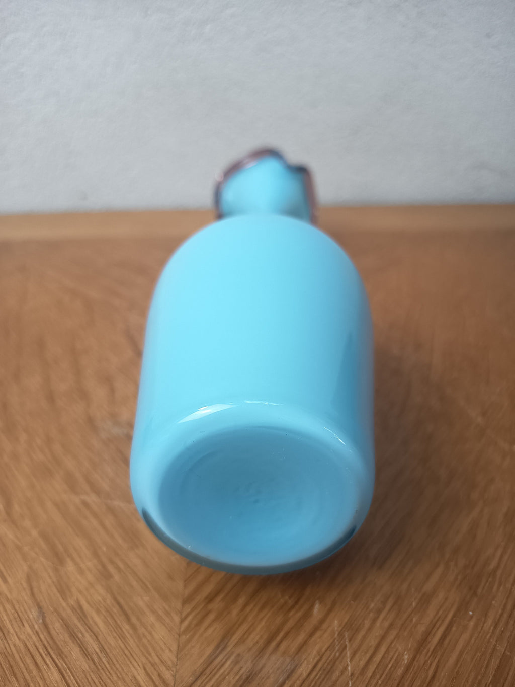 Vase ancien en opaline bleue – Col corolle – 29 cm
