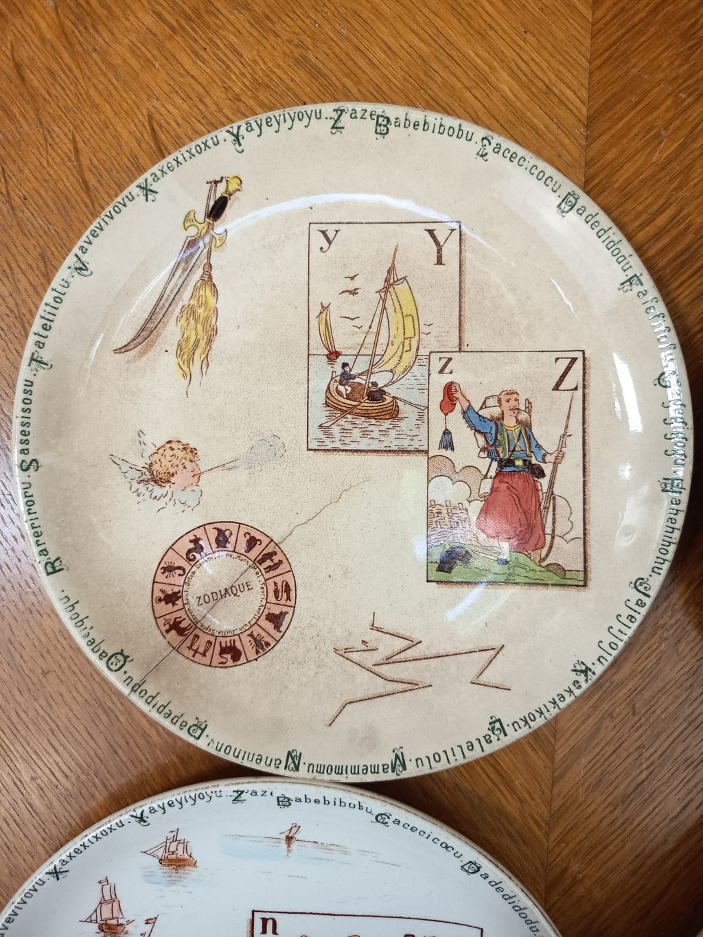 Lot d’assiettes parlantes anciennes Terre de Fer – Hippolyte Boulenger – Alphabet