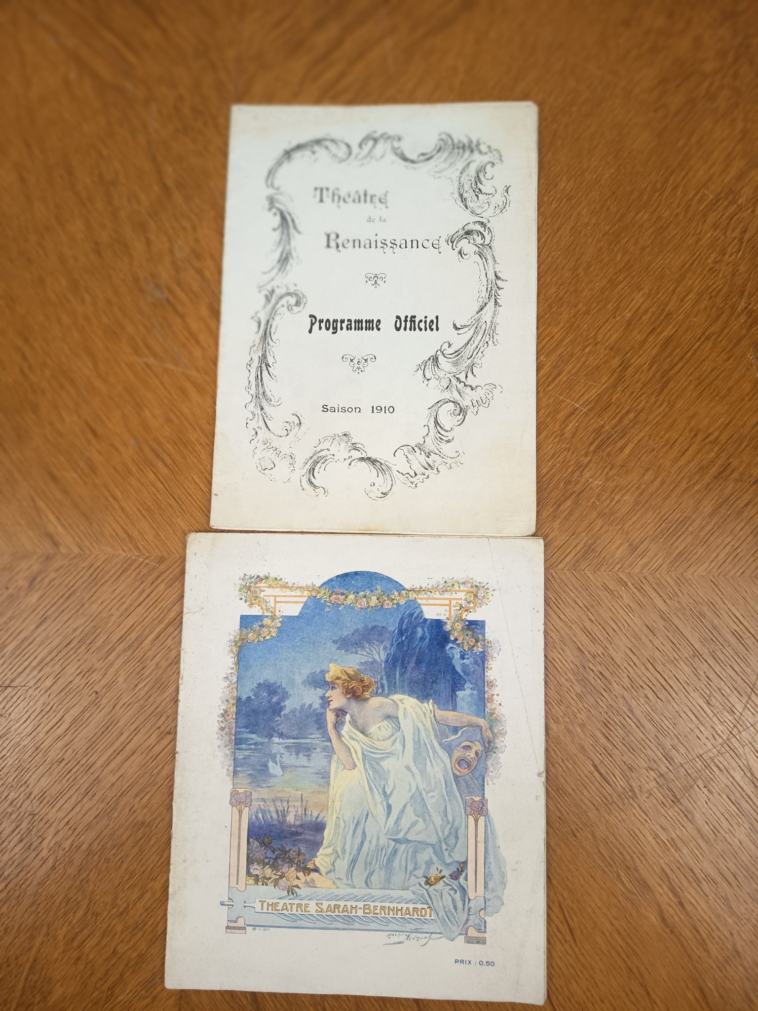 Lot de deux programmes de théâtre anciens, Théâtre Sarah-Bernhardt 1907 et Théâtre de la Renaissance 1910, documents papier de collection