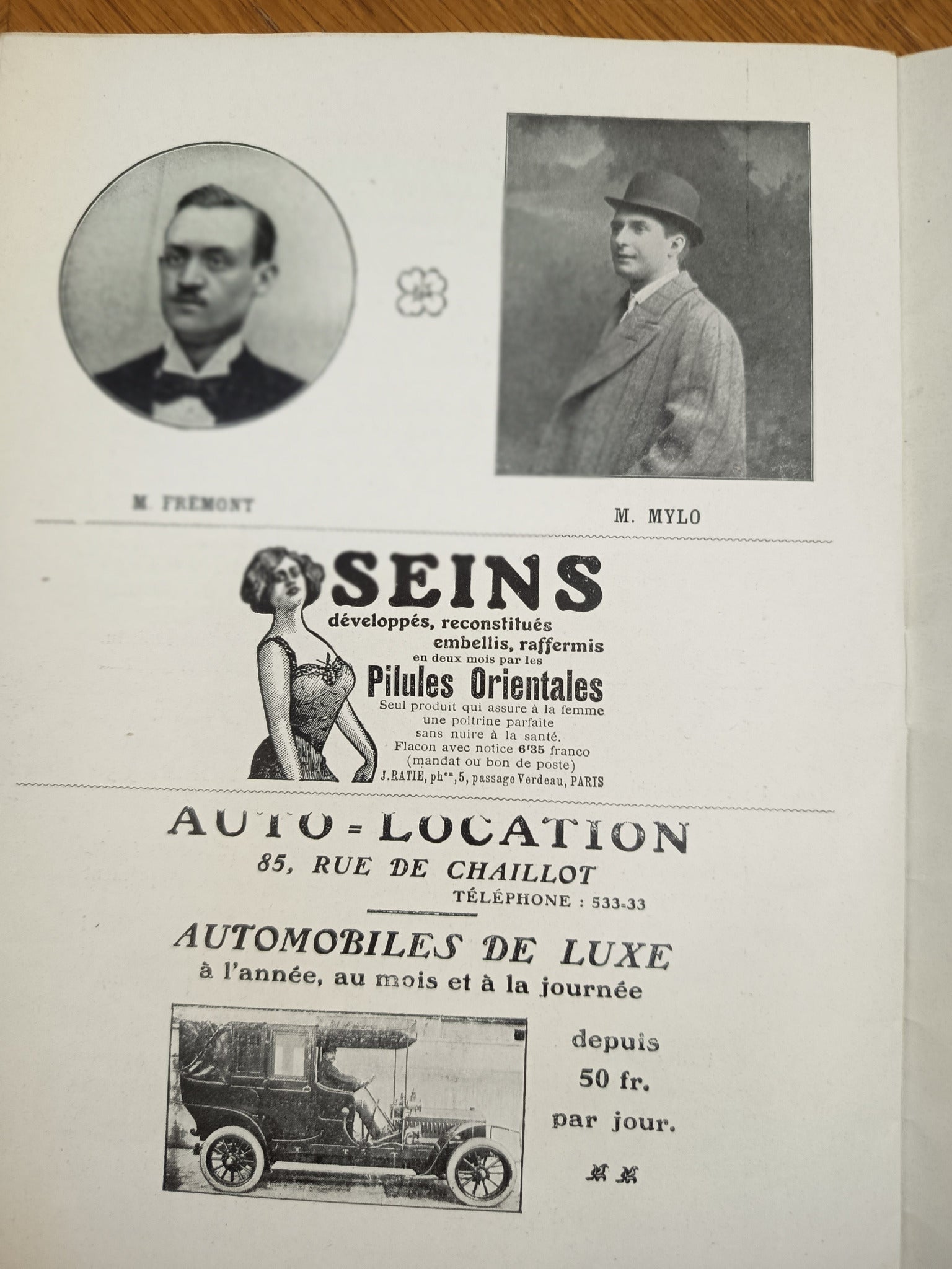 Lot de deux programmes de théâtre anciens, Théâtre Sarah-Bernhardt 1907 et Théâtre de la Renaissance 1910, documents papier de collection