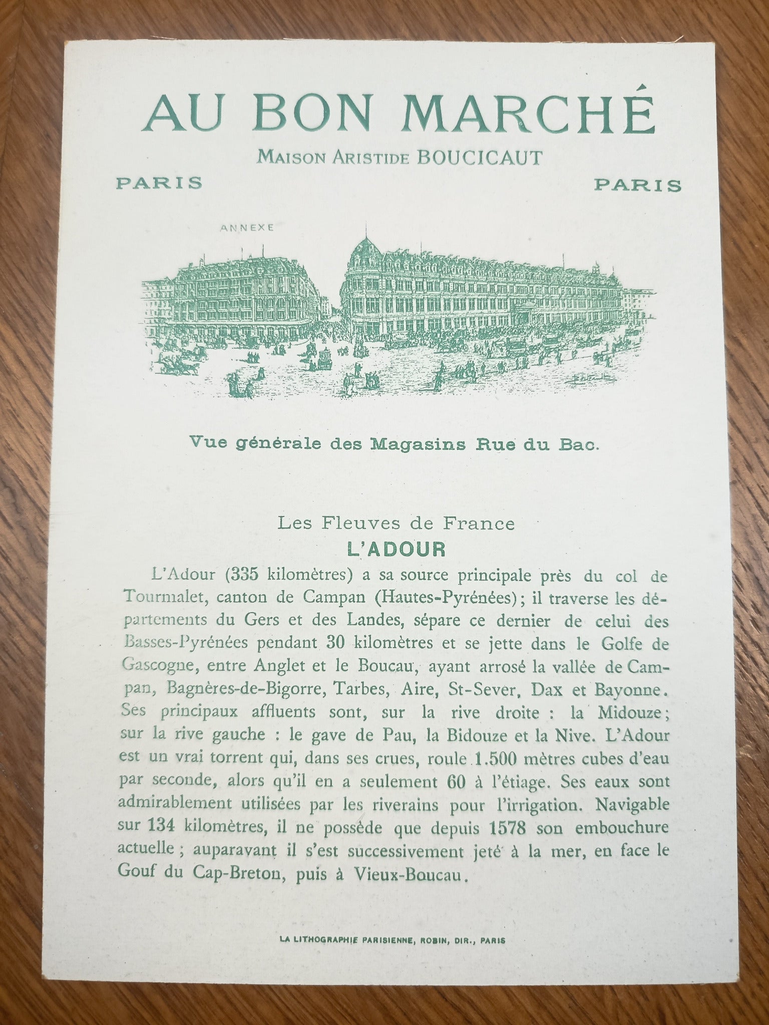 Lot de six chromos publicitaires anciens Au Bon Marché, série Les fleuves de France, en excellent état, format 11 x 16 cm.