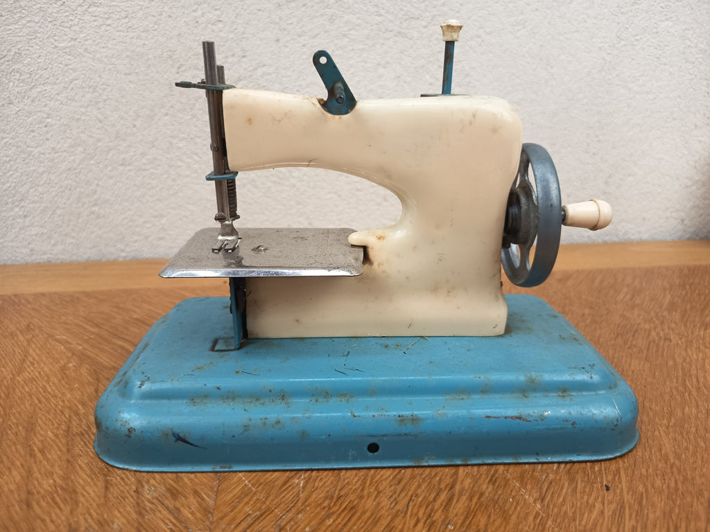Machine à coudre jouet ancienne Made in France