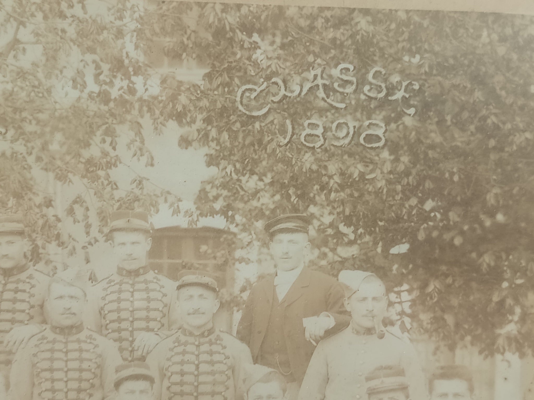 Photographie militaire ancienne encadrée des Enfants de Saône-et-Loire classe 1898