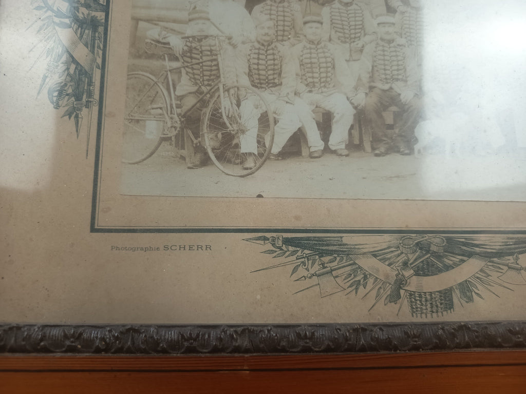 Photographie militaire ancienne encadrée des Enfants de Saône-et-Loire classe 1898