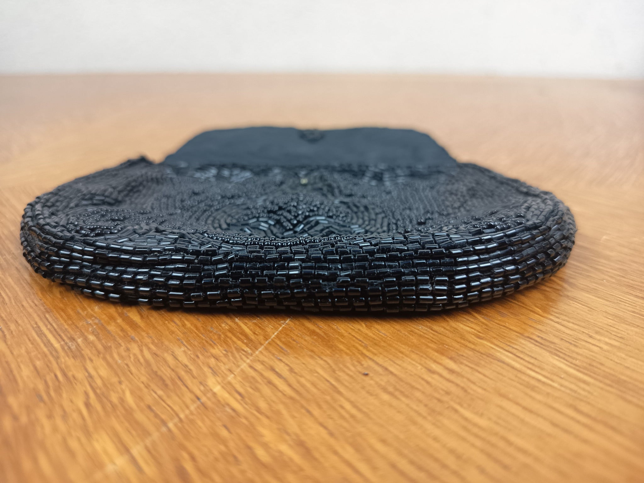 Pochette ancienne perles de verre noires 1930-1940