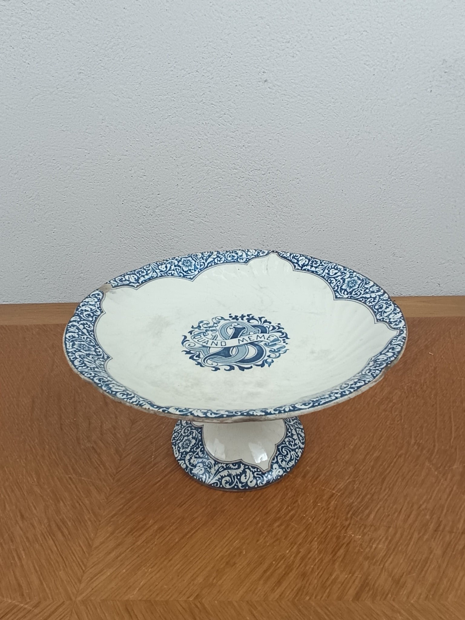 Compotier Gien Sarah Bernhardt « Quand Même » ancien