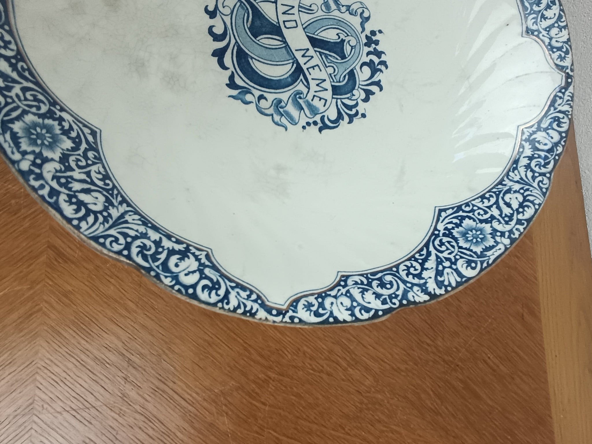 Compotier Gien Sarah Bernhardt « Quand Même » ancien