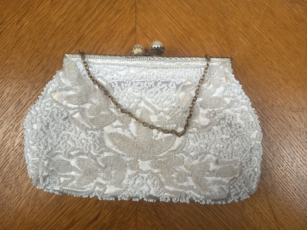 Sac perlé et gants blancs vintage – Années 1950