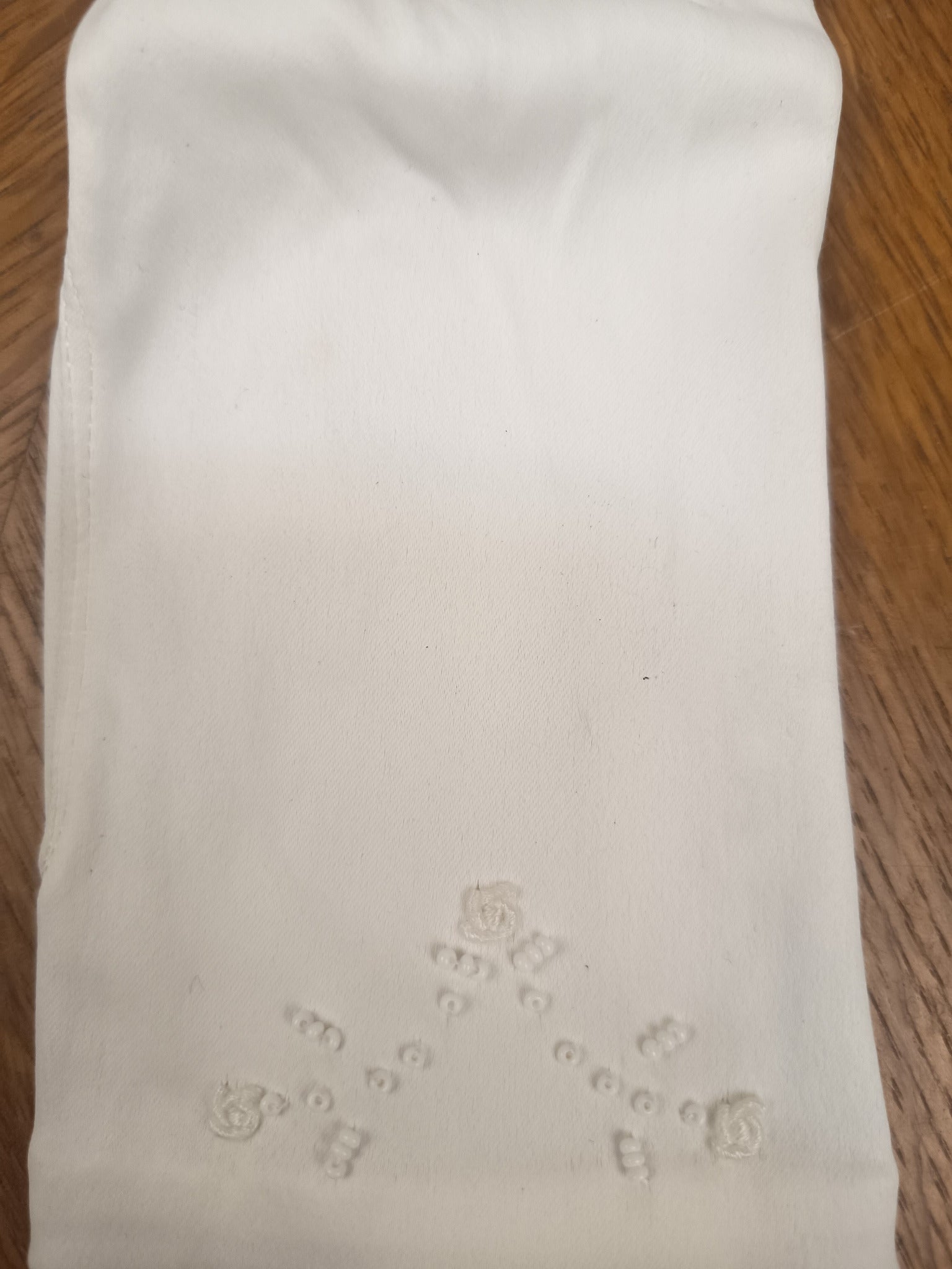 Sac perlé et gants blancs vintage – Années 1950