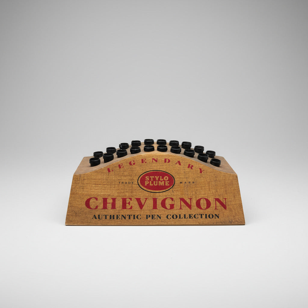 Présentoir publicitaire Chevignon vintage