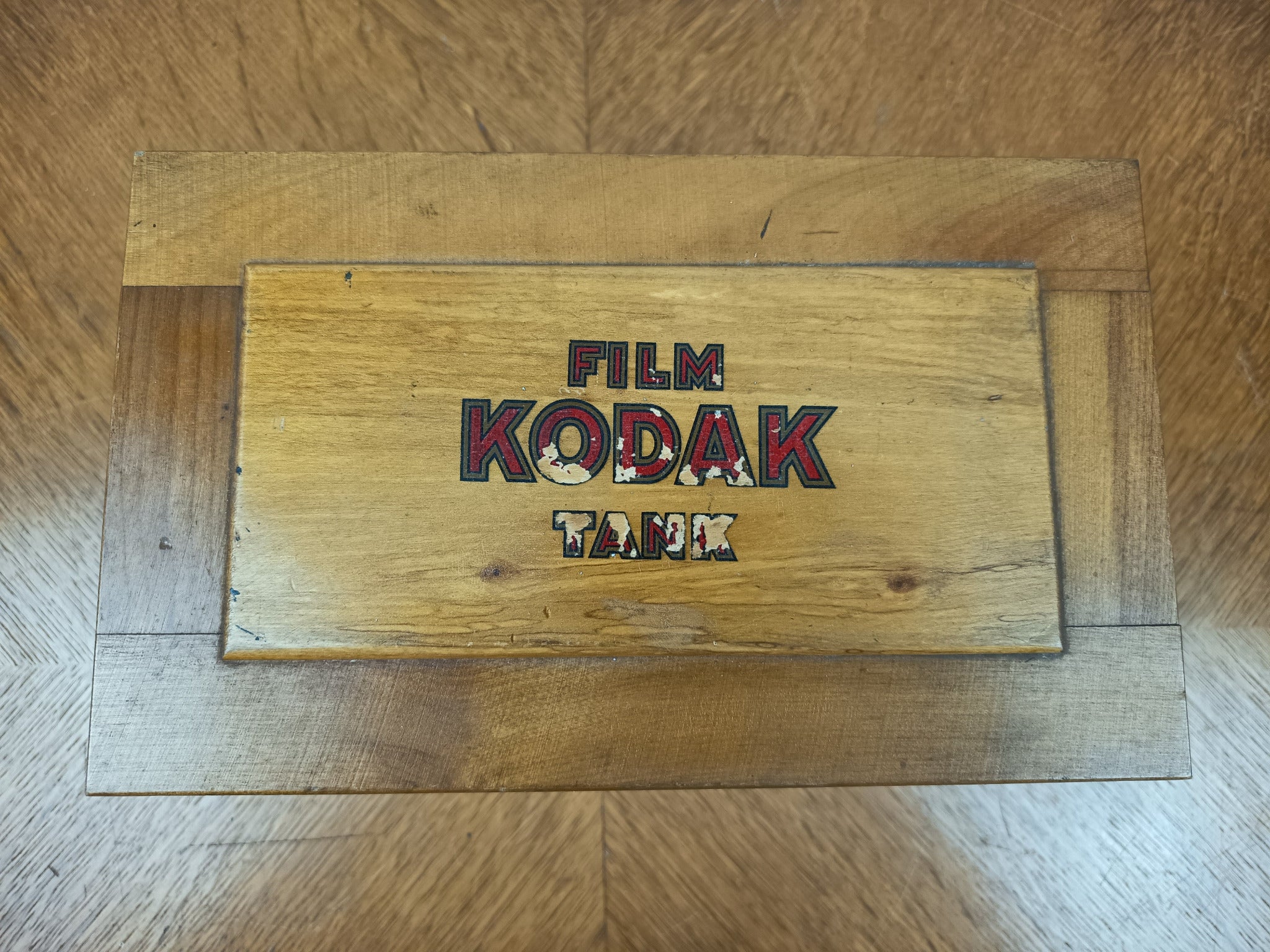 Ancienne boîte Kodak Film Tank Model B-2 3½ pouces en bois