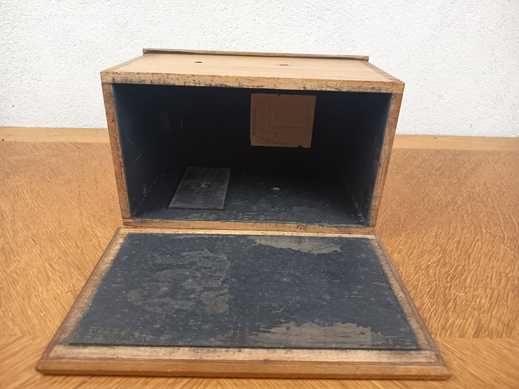 Ancienne boîte Kodak Film Tank Model B-2 3½ pouces en bois