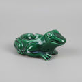 Ancien cendrier publicitaire grenouille L’Héritier-Guyot Dijon en faïence verte émaillée. Objet de bistrot vintage des années 1960, 20 × 12 cm.