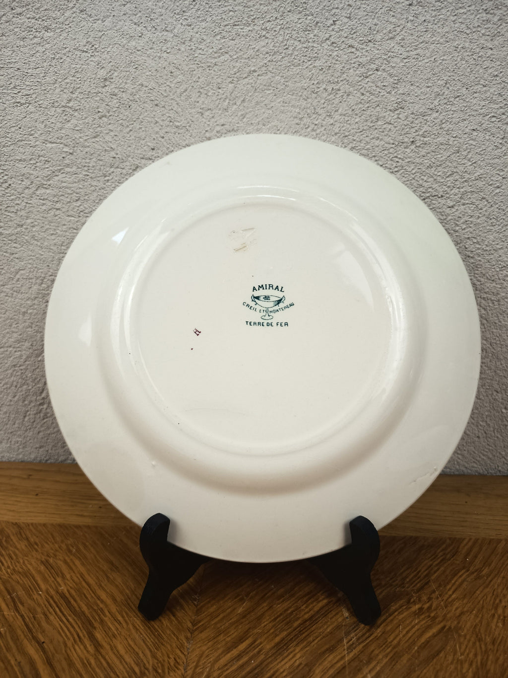 Assiette ancienne Creil et Montereau modèle Amiral en Terre de Fer