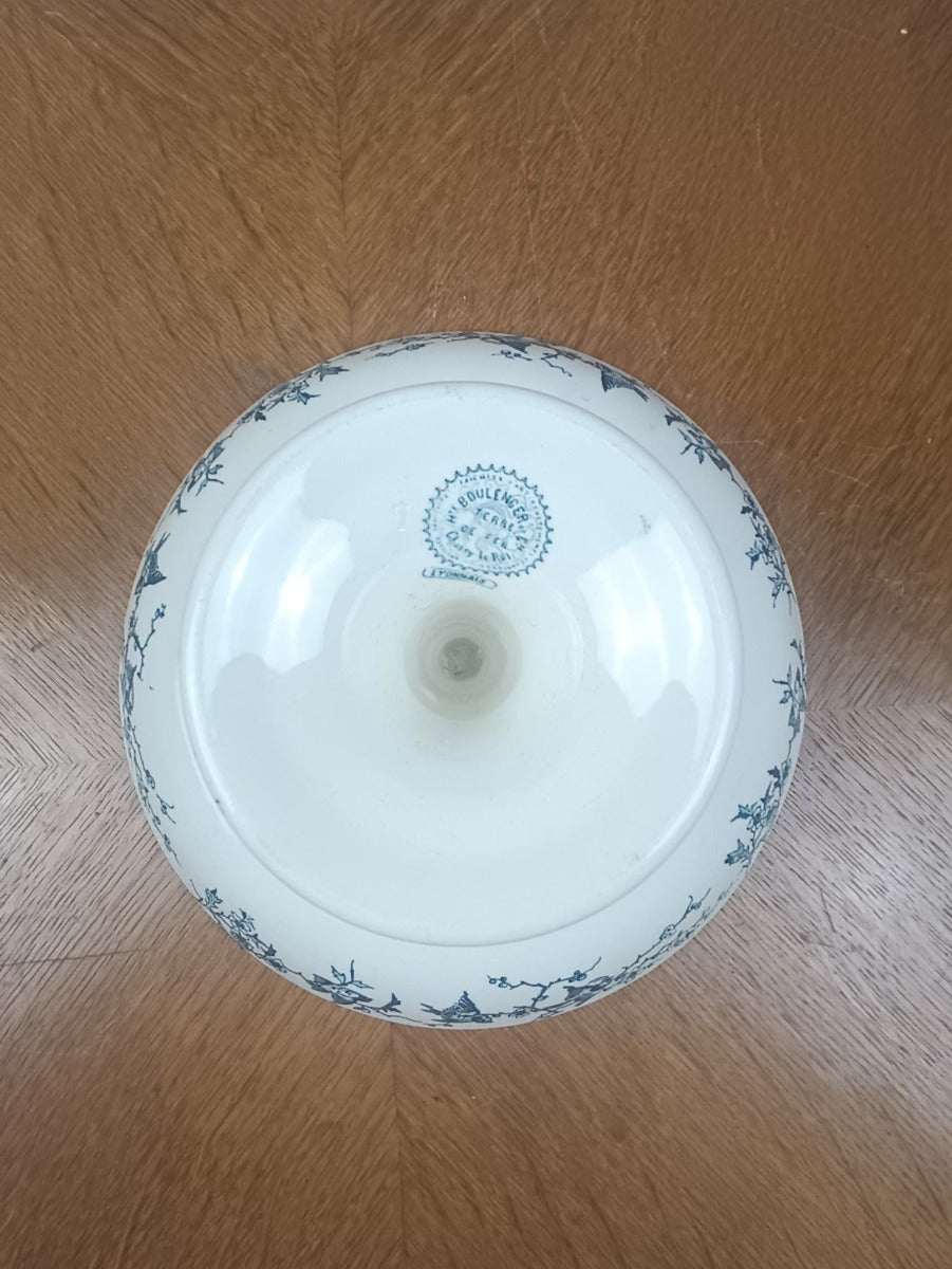 Grand compotier ancien Boulenger en Terre de Fer modèle Lyonnais décoré d’oiseaux bleu-vert